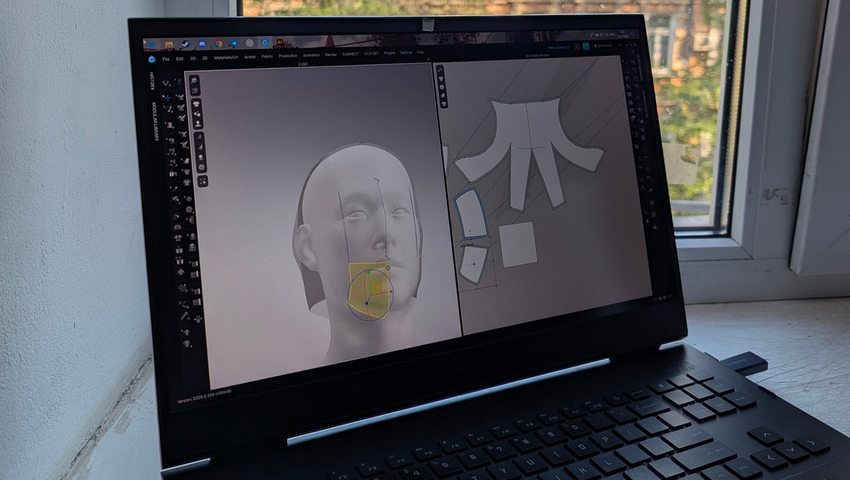 SCULPTED MASK