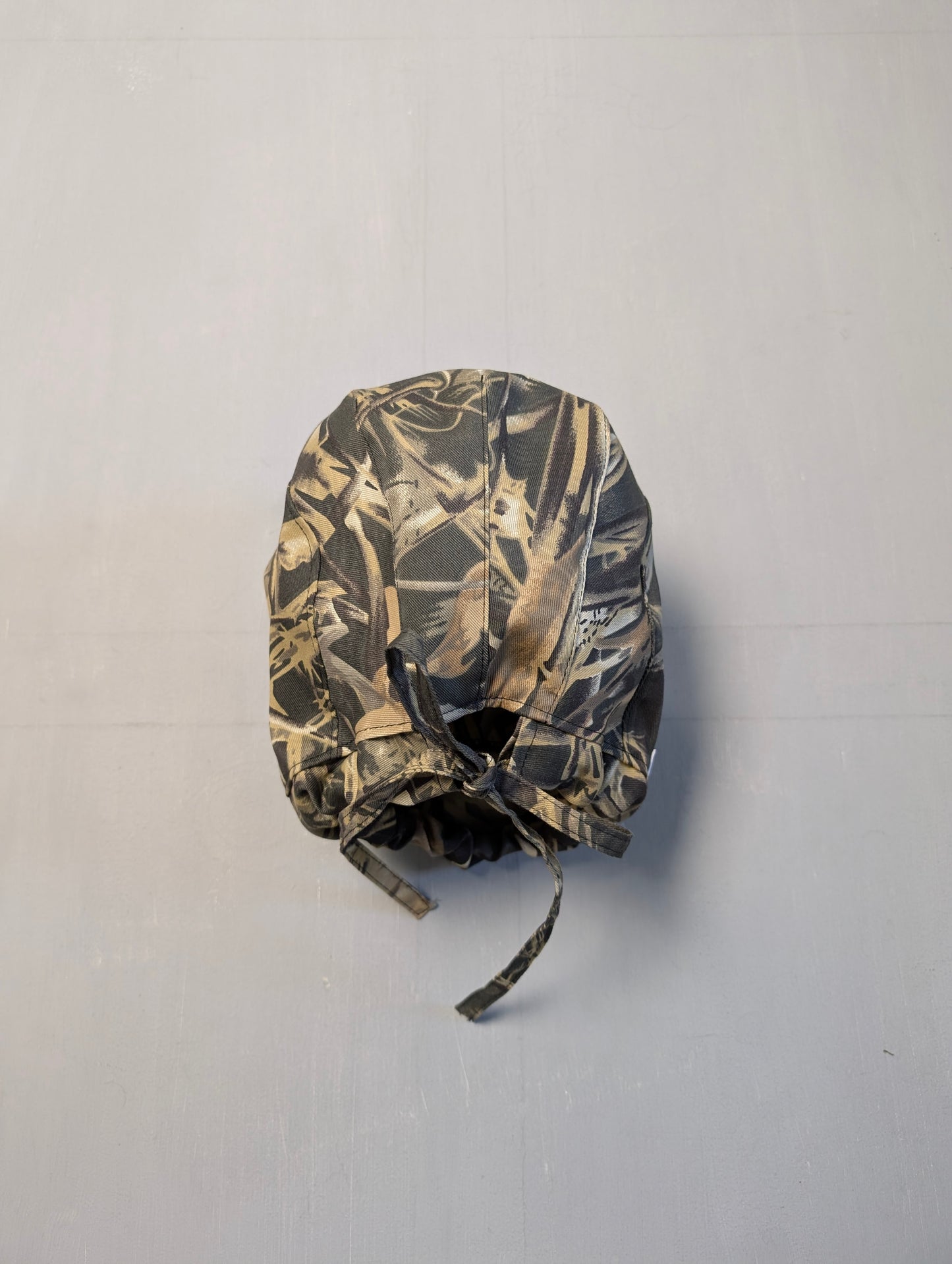 SCULPTED STEALTH MASK
